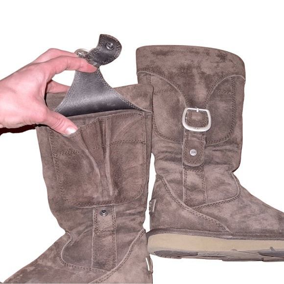 🌟HOST PICK UGG Cargo III Tall Brown Suede Shearling Boots | Size 37 / 6(fits 7) - Picture 10 of 16
